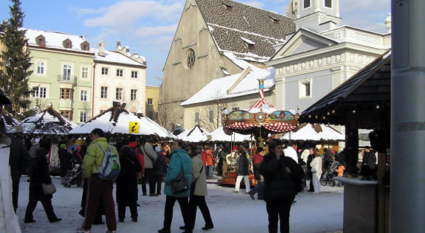 Marché de Noël à Bressanone (Brixen), Trentin-Haut-Adige, Italie. Auteur et Copyright Liliana Ramerini..